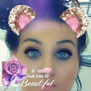 Meet your Posher, Keely